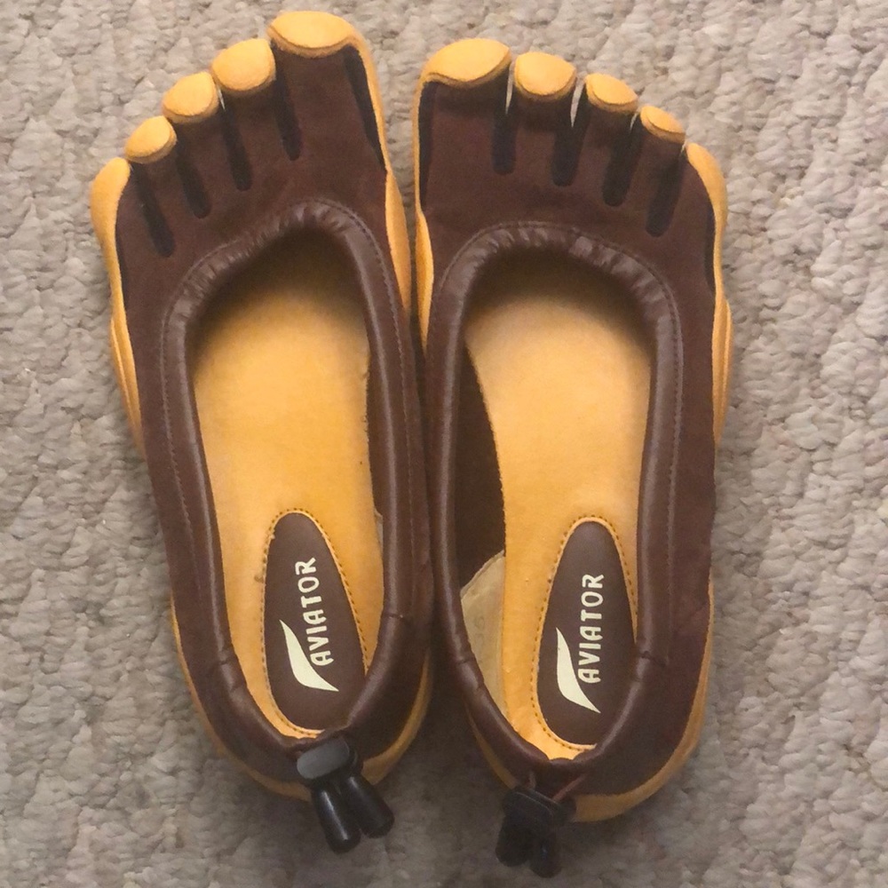 Aviator toe shoes